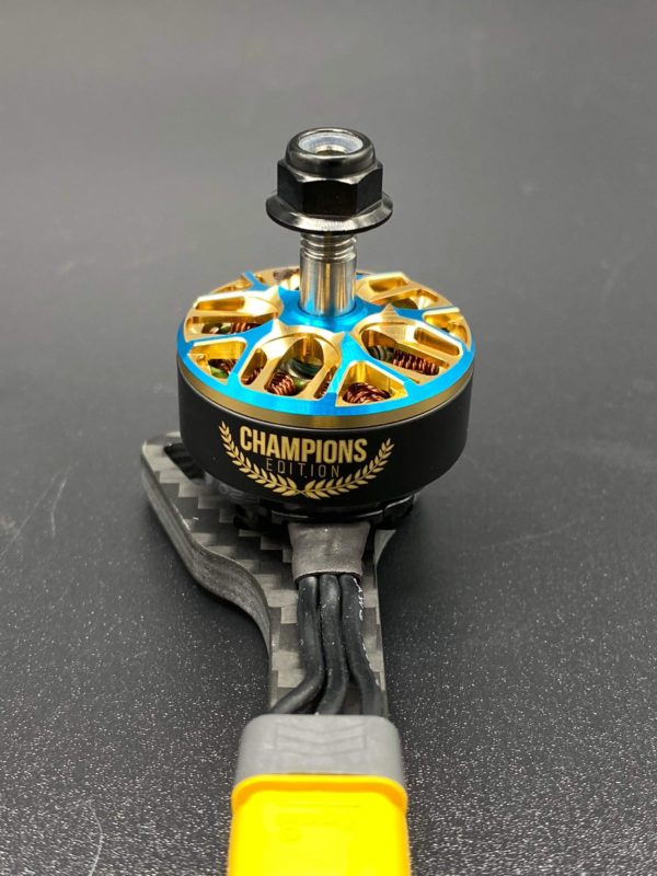 FlyFive33 2207 Champions Edition 2070kv with MR30